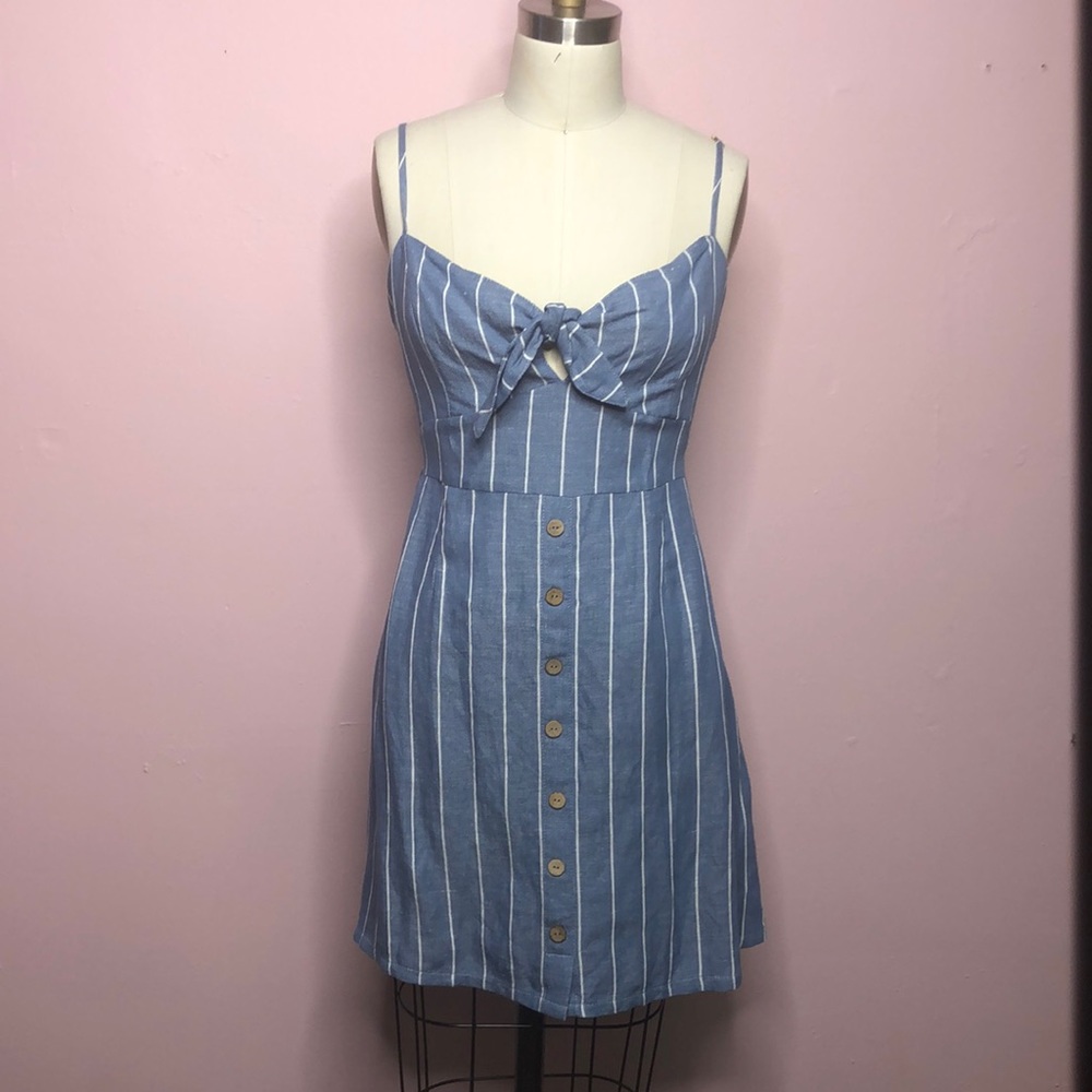 Front tie dress